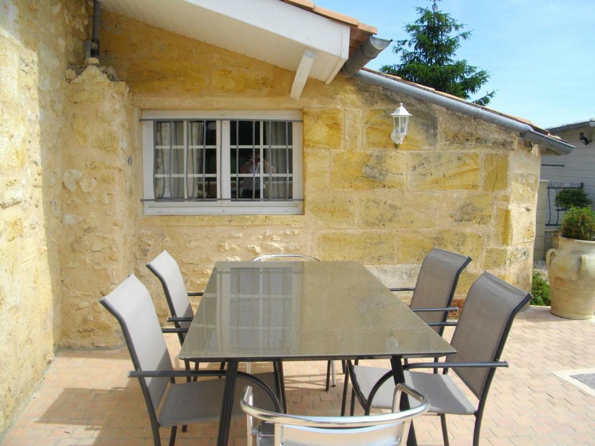 Gite Les Deux Meules Sainte-Colombe  Exterior foto
